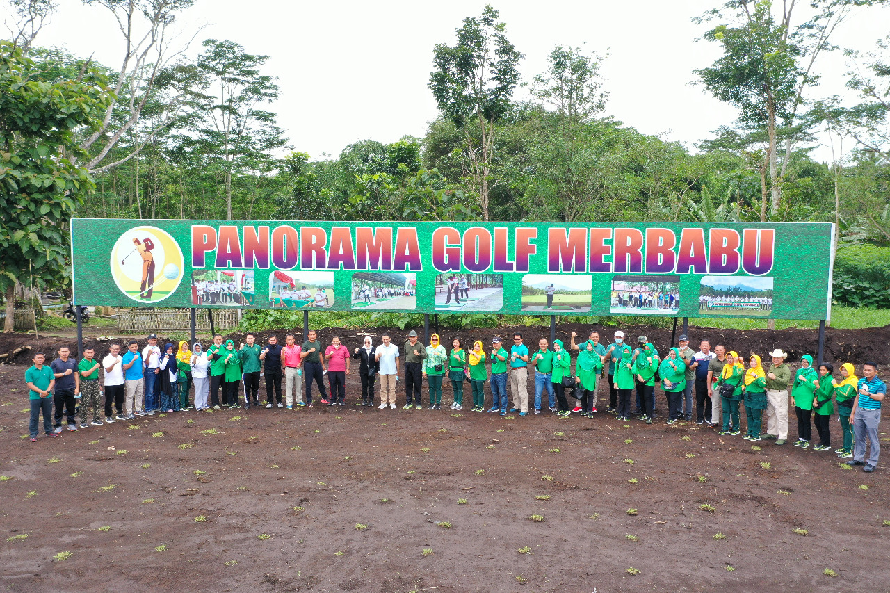 Danrem 073/MKT Kolonel Inf Ari Yulianto, S.I.P, Resmikan Panorama Golf Merbabu 